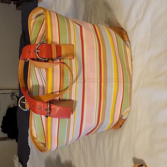 2 Piece Coach Set - Picture 3 of 13